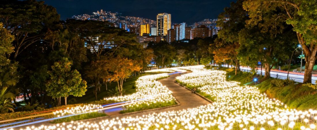Parque de las Luces Medellín: Your Ultimate Guide to this Dazzling City Landmark