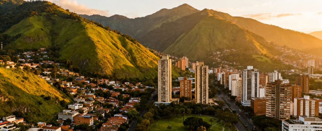 What are the 10 best areas to stay in Medellin Colombia?